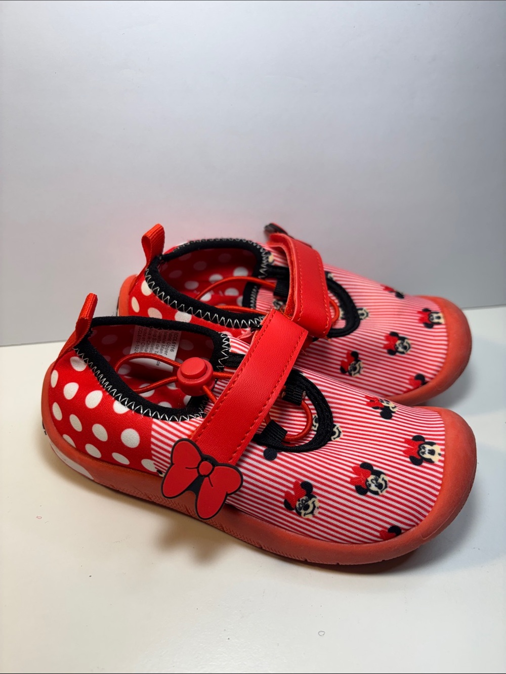 Minnie Mouse - Ground Up Toddler Girl's Character Quick-Drying Water Shoes, Togg